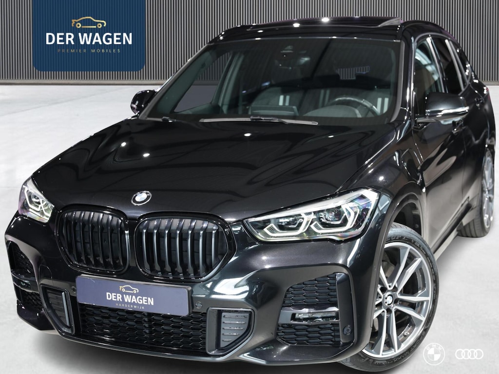 BMW X1 xDr25e M SPORT / PANODAK / ACC / HEADUP / CARPLAY / 19"