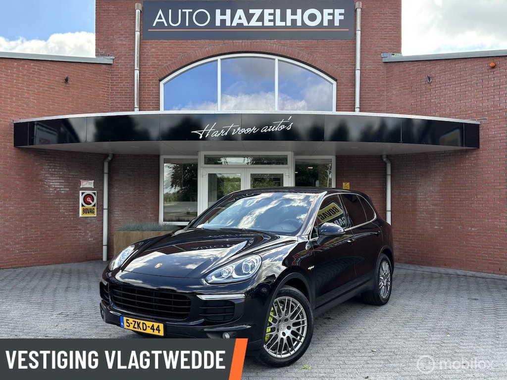 Porsche Cayenne 3.0 S E-Hybrid | Camera | Clima | Cruise | LM Velgen | Lederen bekleding | Memory chairs |