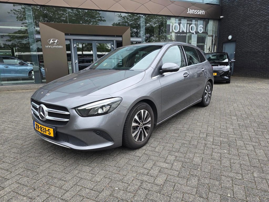 Mercedes-Benz B-klasse 180 Bus. Solution elek.trekhaak/NL-auto