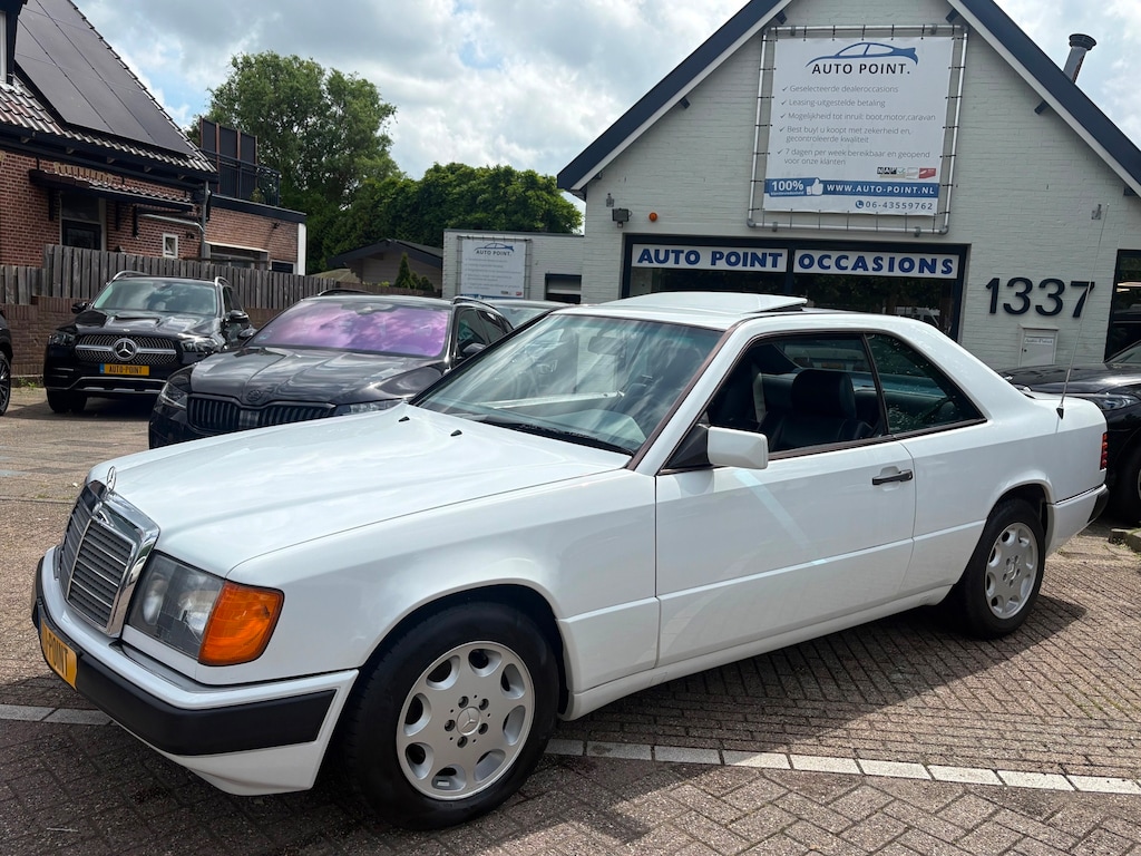 Mercedes-Benz 200-Serie 200-500 (W124) 300 CE UNIEK W124 NL-AUTO SCHUIFDAK/AUTOMAAT/LEDER