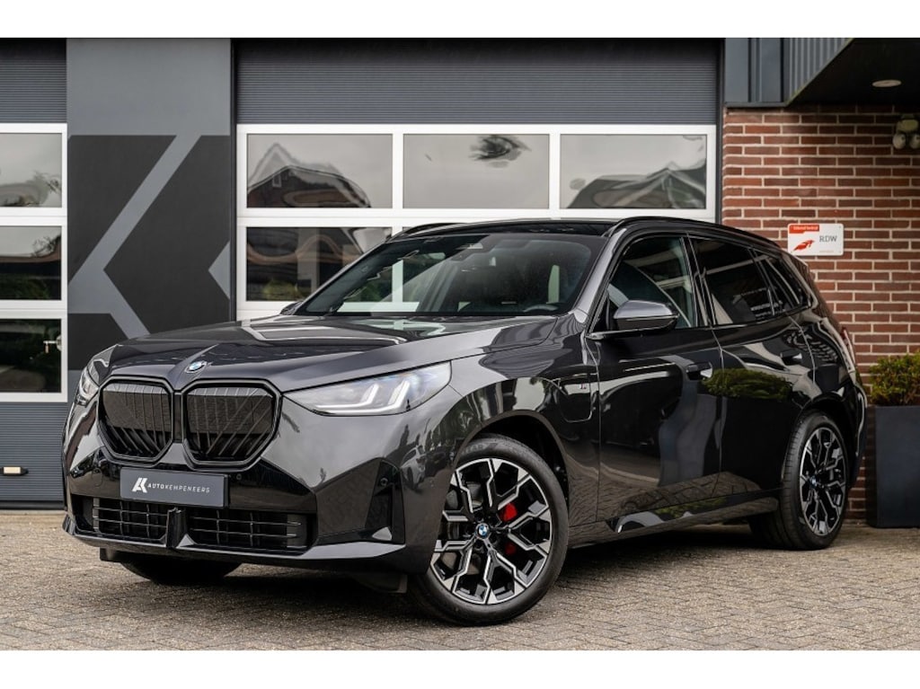 BMW X3 30e xDrive M Sport Pro | Panorama | Harman/Kardon | Trekhaak | Memory | Camera | Iconic Glow |