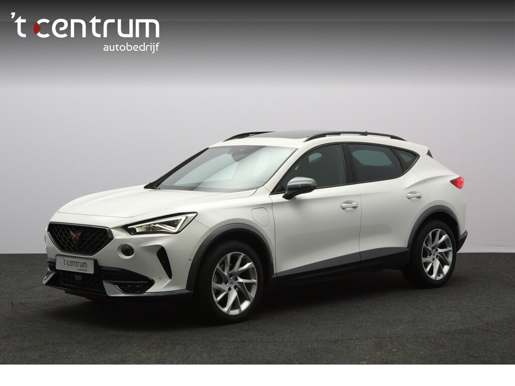 CUPRA Formentor 1.4 e-Hybrid 204 PK Performance PHEV, Panoramadak, Kuipstoelen, Memory, Adap. Cruise Control