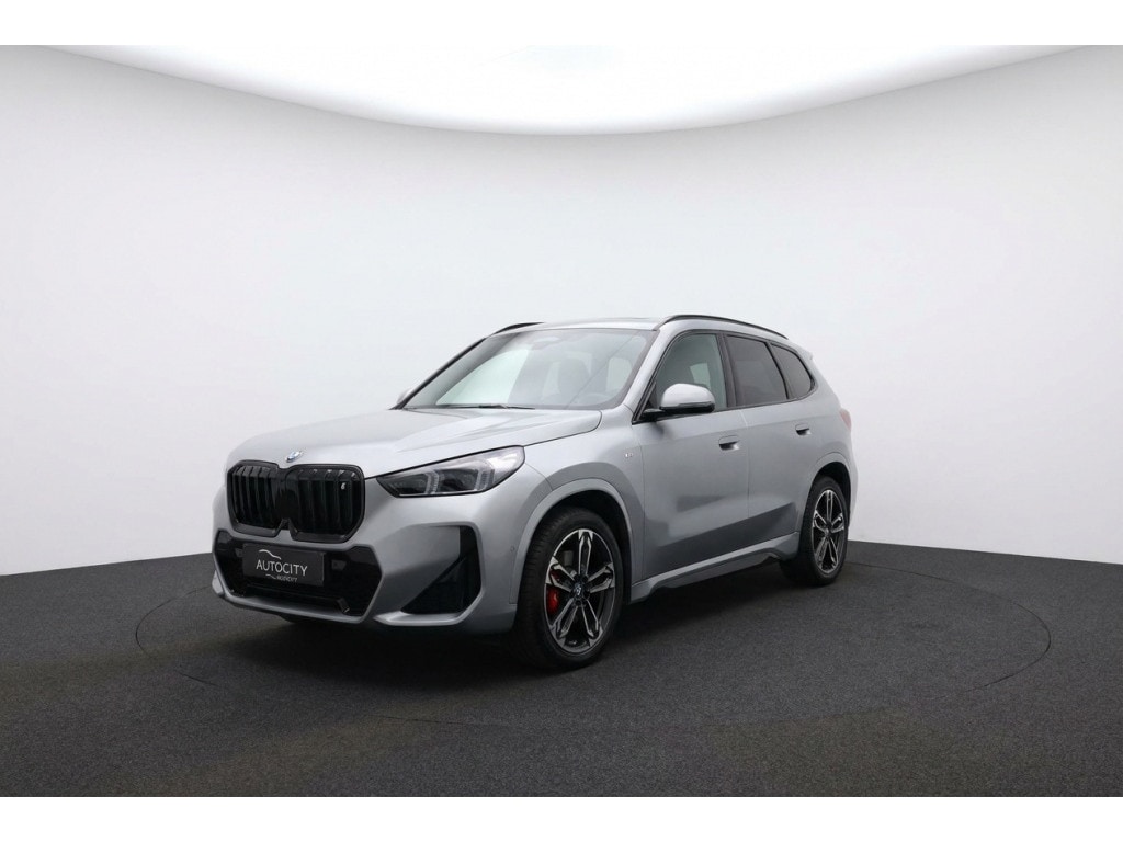BMW iX1 xDrive30 M Sport Pro 313PK Pano l Leder l Harman&Kardon | HUD | Trekhaak