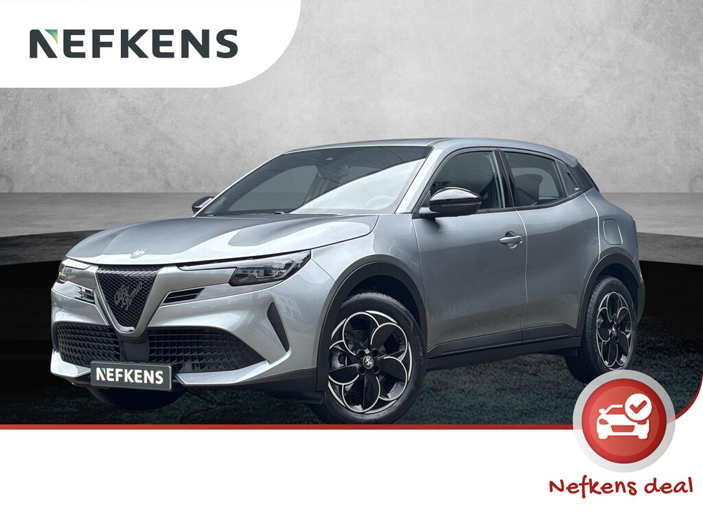 Alfa Romeo Junior Elettrica 54 kWh | AppleCarPlay/Android | Parkeersensoren | Climate | Cruise