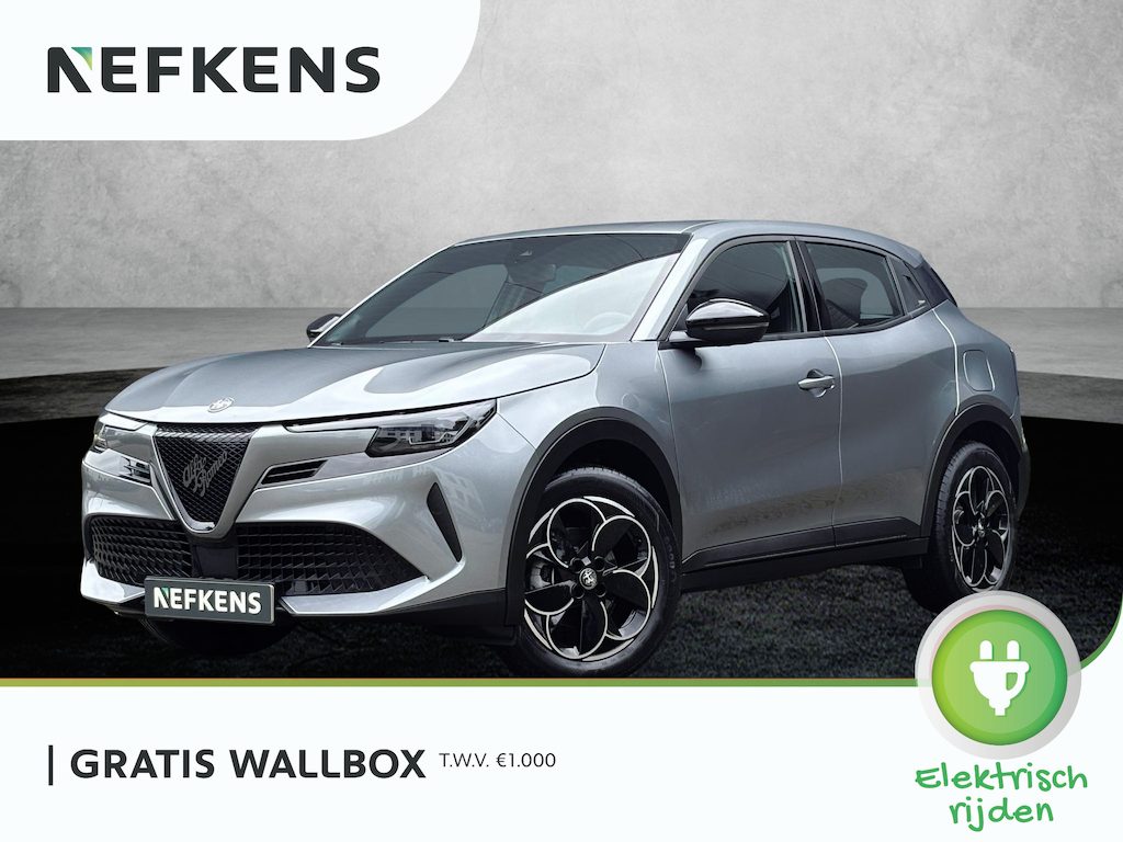 Alfa Romeo Junior Elettrica 54 kWh | ACCU 97% | AppleCarPlay/Android | Parkeersensoren | Climate | Cruise