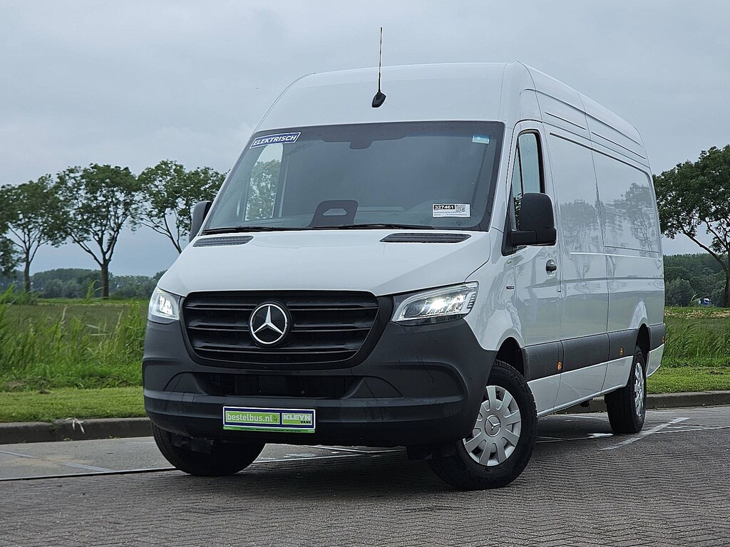 Mercedes-Benz eSprinter 81 kWh wltp 302 kms
