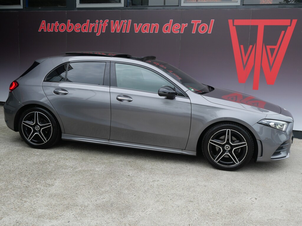 Mercedes-Benz A-klasse 180 AMG | NIGHT PAKKET | PANORAMA | WIDESCREEN | MULTIBEAM | NL-AUTO!!