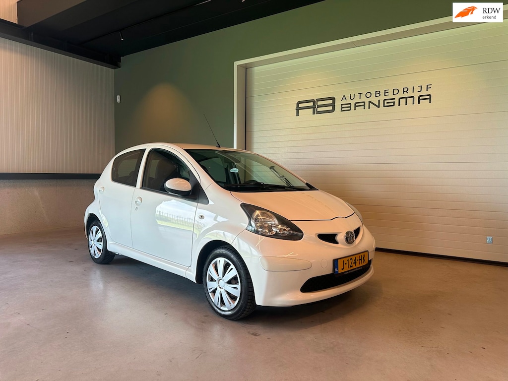 Toyota Aygo 1.0-12V 5-DEURS ACCESS-uitv|AIRCONDITIONING|STUURBEKRACHTIGING|ISOFIX|nieuwe APK+O.H.BEURT BIJ AFLEVERING|ZEER ZUINIG!