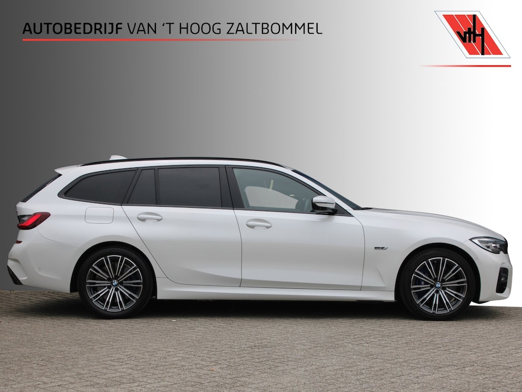 BMW 3-Serie Touring 330e High Executive M-SPORT SHADOW PANORAMADAK MEMORY 360-CAMERA KEY-LESS CARPLAY TREKHAAK