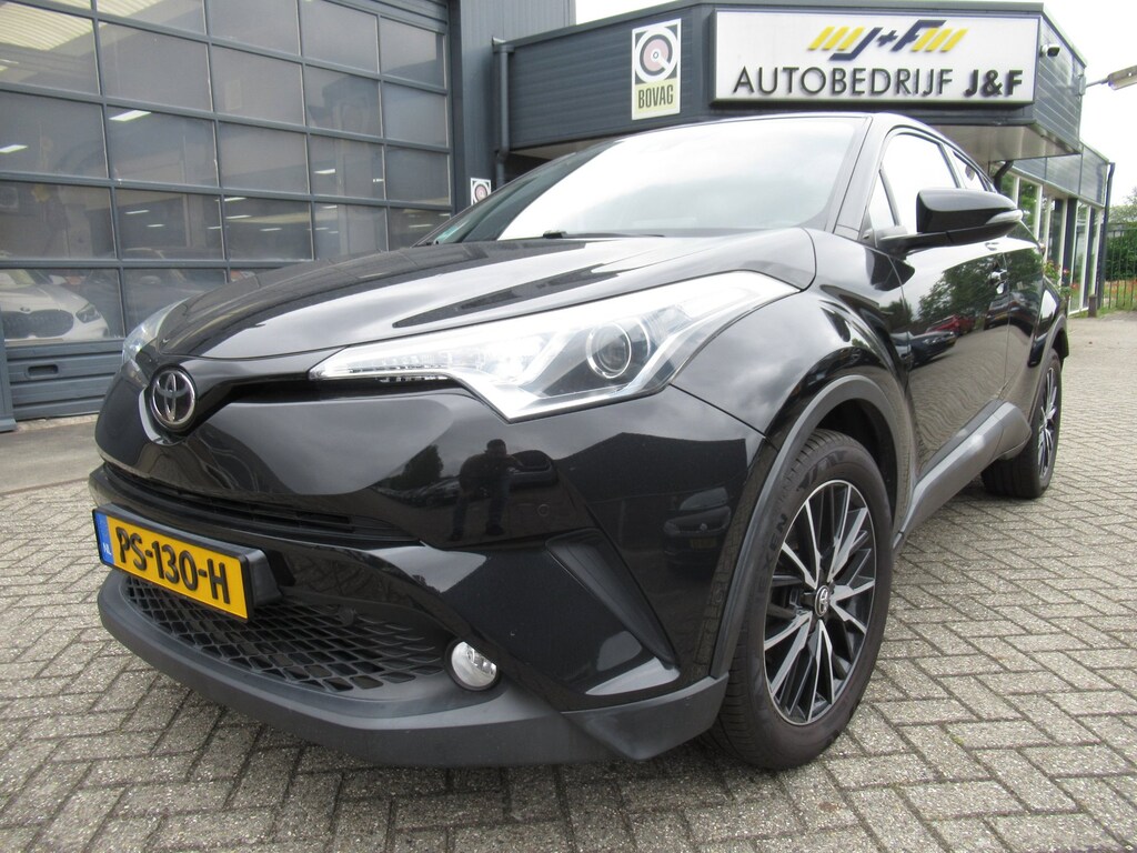 Toyota C-HR / C-HR+ 1.2 Executive / NAV / Camera / Stoelverwarming / Climate Control