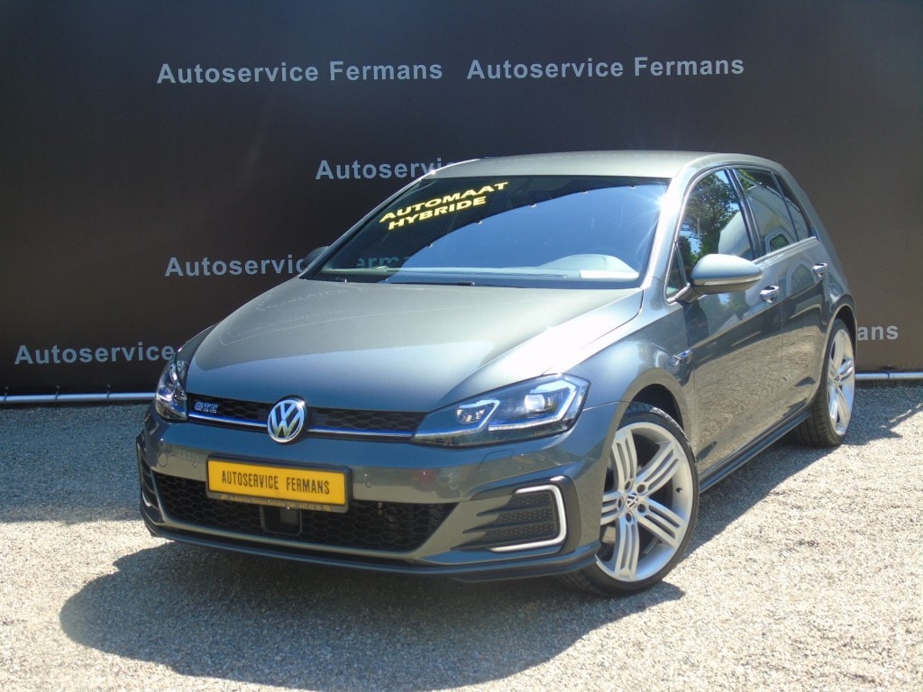 Volkswagen Golf 7 Facelift GTE - 2017 - 107dkm - Navi - Xenon - 5 drs
