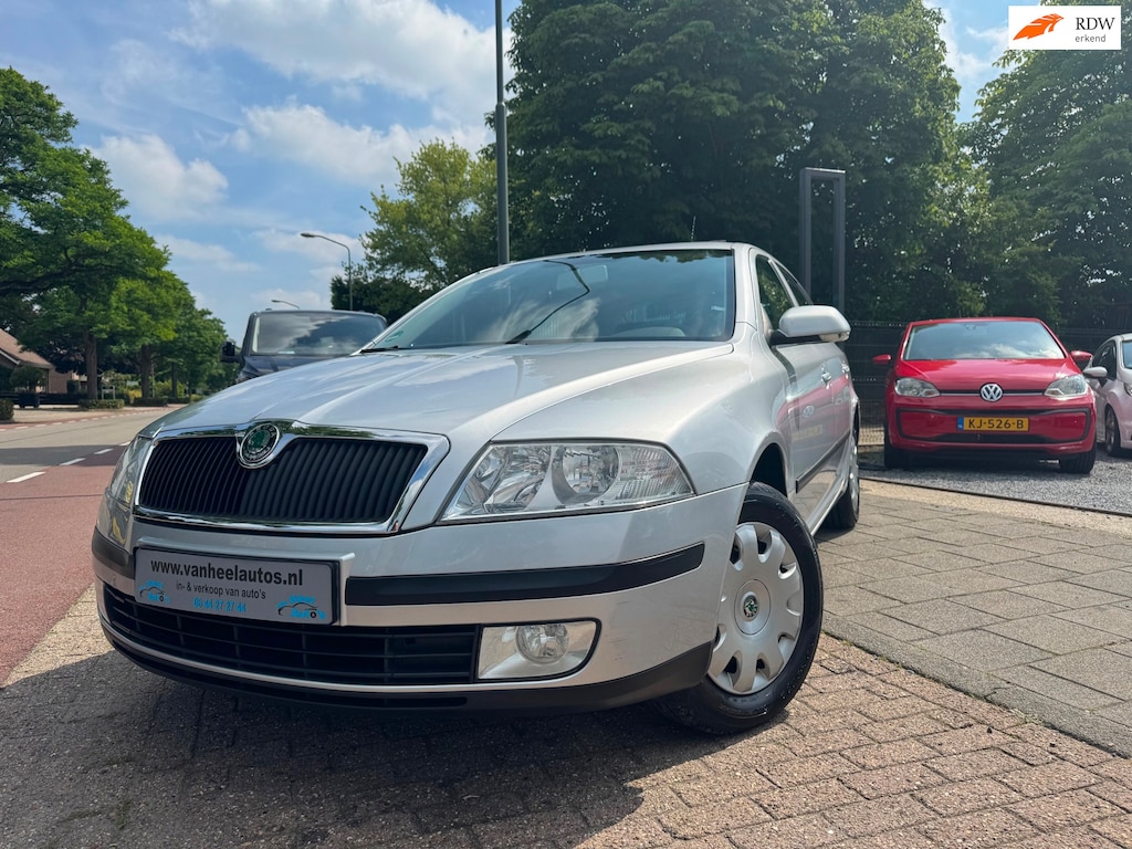 Skoda Octavia 1.6 Ambiente A-C Elek Pakket Schuif/Dak
