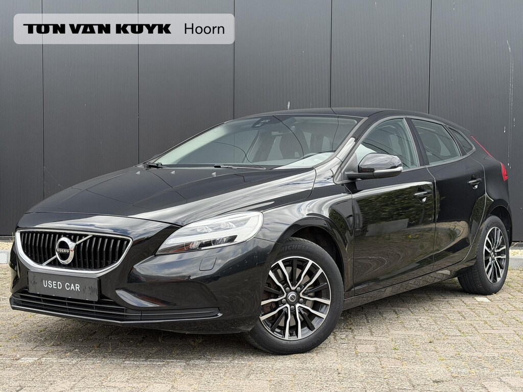 Volvo V40 1.5 T2 Nordic+ Camera / Stoel verwarming / Cruise control / Standkachel / LED / NAV /