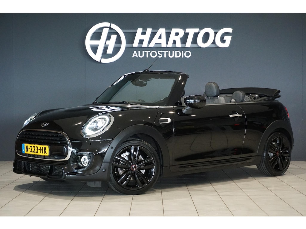 MINI Cooper Cabrio 1.5 Sidewalk Edition JCW + CAMERA / APPLE CARPLAY / STOELVERWARMING