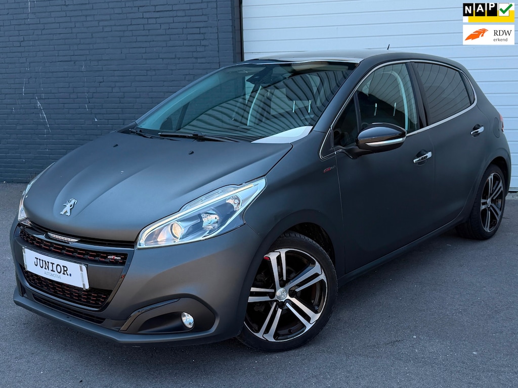 Peugeot 208 1.2 PureTech GT-line PANO/LEDER/CARPLAY/CAMERA/CRUISE/CLIMA