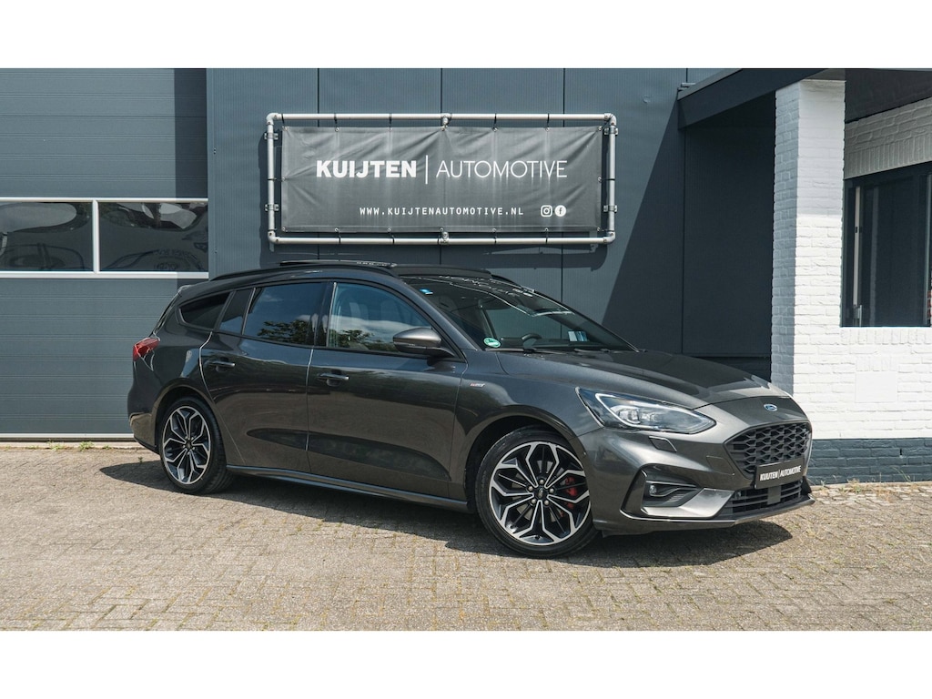 Ford Focus Wagon 1.5 EcoBoost ST Line / LED / Pano / HUD / Winter pack!