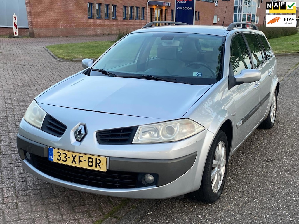 Renault Megane Grand Tour 1.6-16V Business Line ECC Electric pakket Audio/CD LMV 16" Cruise Dakrails Trekhaak Dealerond. Nw Apk!