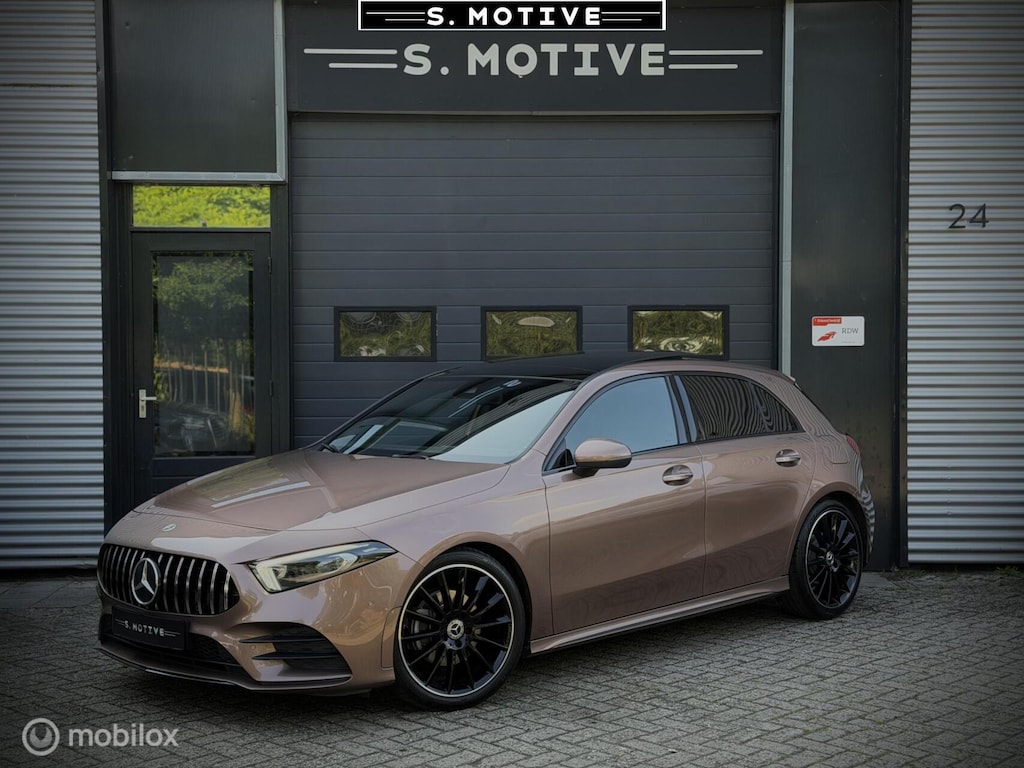 Mercedes-Benz A-klasse 180 AMG, Memory, Pano, Sfeer, Rose, Burmester.