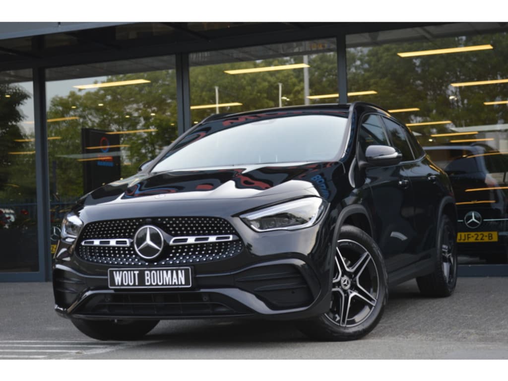 Mercedes-Benz GLA 250 e AMG Multibeam Panorama Widescreen Sfeer Camera Trekh Pdc