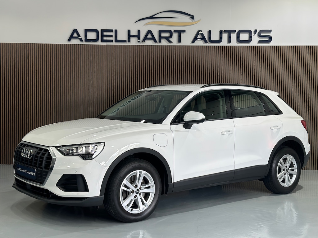 Audi Q3 45 TFSI e 245 PK Auromaat / Navigatie full map / Cruise control / Climate Control / etc..