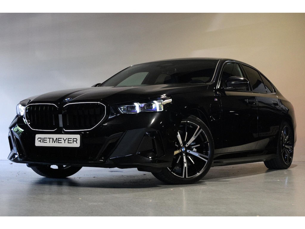 BMW 5-Serie 530e M Sport Edition |Pano |Head-Up |360° |Stoelverkoeling & Memory |Harman/Kardon