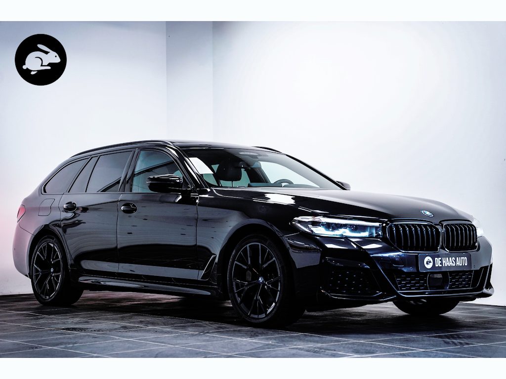 BMW 5-Serie Touring 530e xDrive 4wd M-Sport|93,7% SOH|Pano|Leder|Camera|Carplay