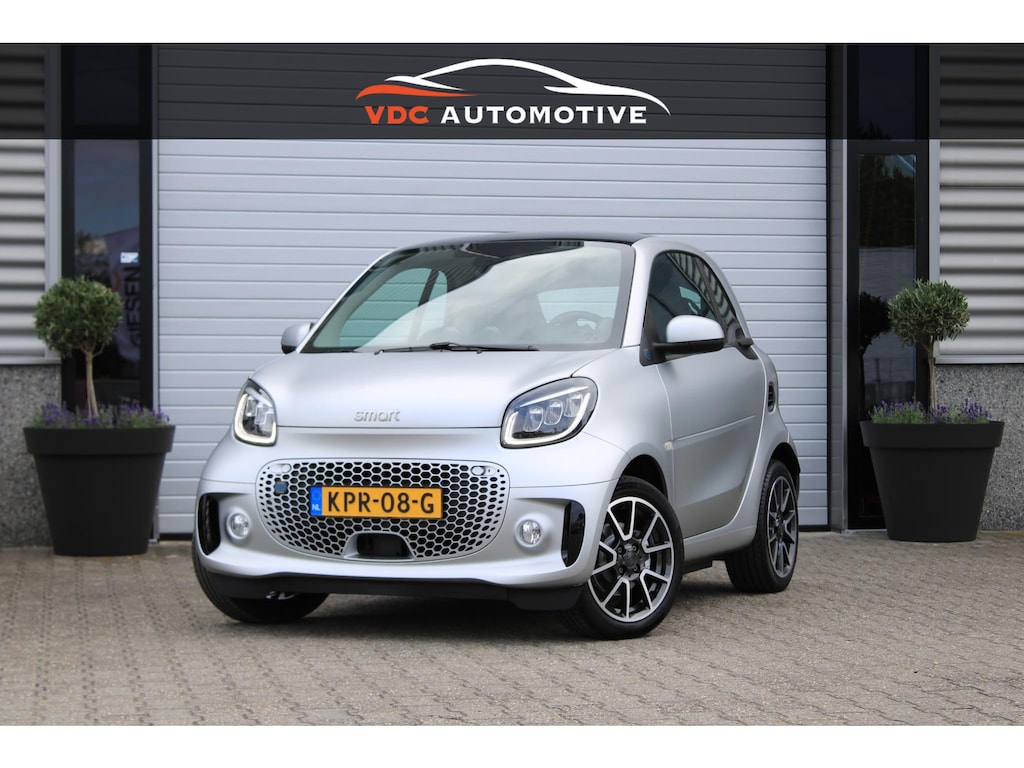 smart EQ Fortwo BRABUS Mattrunner Brabus Mattrunner | Camera | Stoelverwarming | DAB | LED | Verwarmd Stuur