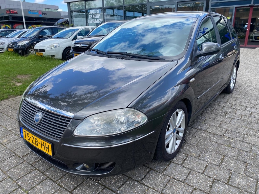 Fiat Croma 2.2-16V Emotion NAVI APK 2-27 BJ 2007 !!!