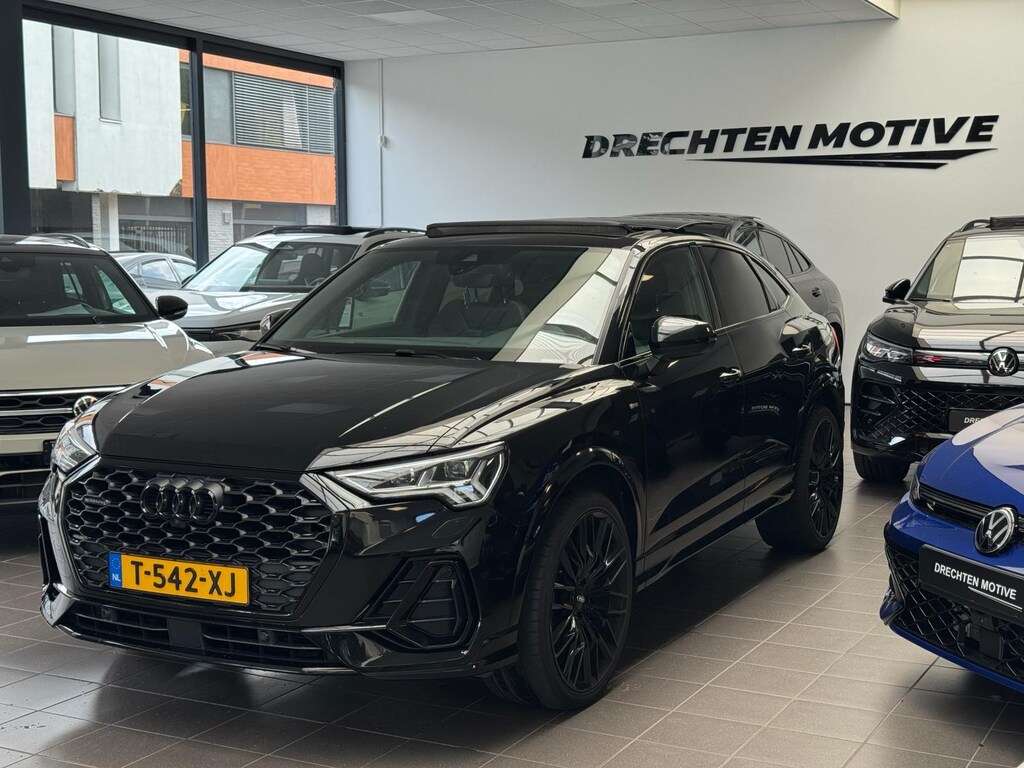 Audi Q3 Sportback 40 TFSI quattro S-line / Pano / Keyless / 360 cam