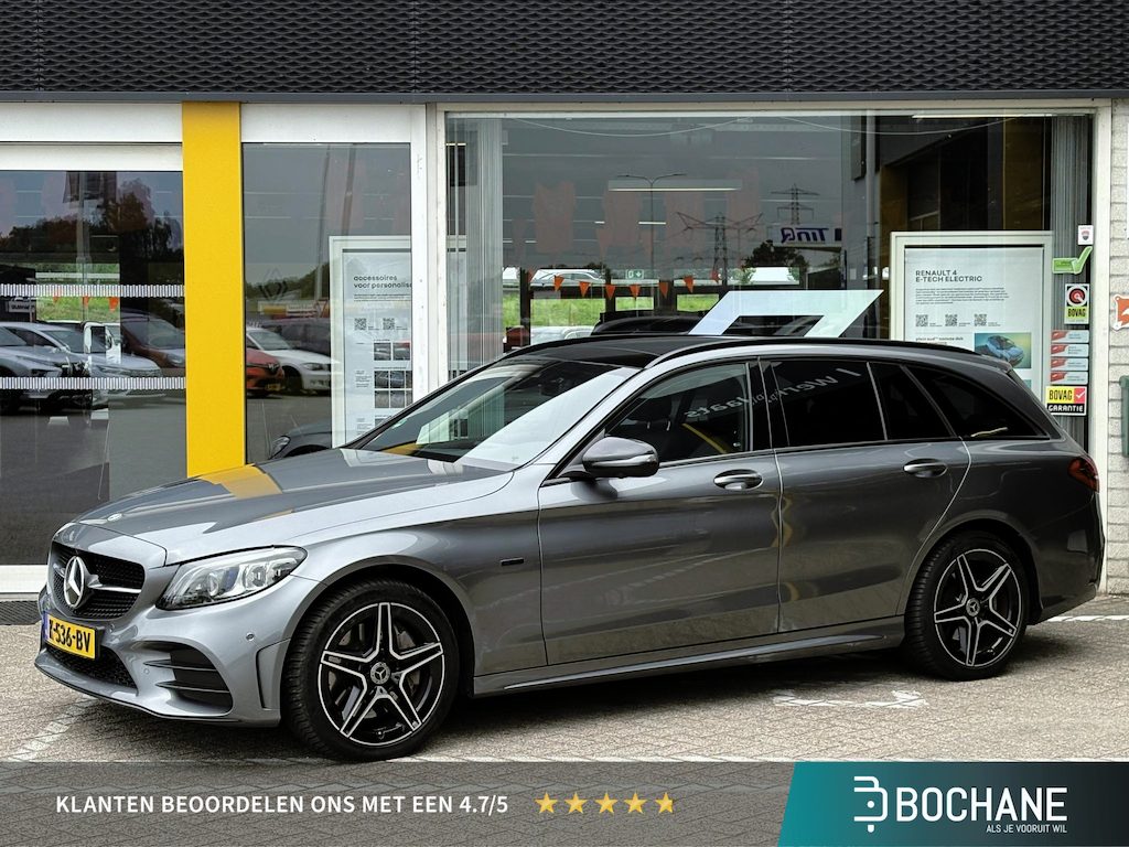 Mercedes-Benz C-klasse Estate 300 e Business Solution AMG | NAP | Panoramadak | Trekhaak afneembaar | Navigatie | 360 graden Camera | Stoelverarming |