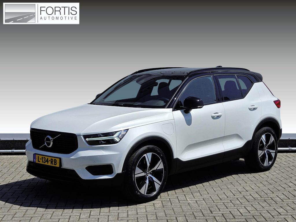 Volvo XC40 1.5 T5 Recharge R-Design NL-AUTO | PANODAK | TREKHAAK | 1/2 LEDER