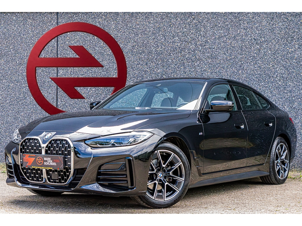 BMW 4-Serie Gran Coupe (g26) 420i M-Sport / Trekhaak / Head Up display / Leder / Keyless / Camera / Parkeersensoren / Shadowline / HiFi Audio / Adaptive Cruise / LED / 18 Inch