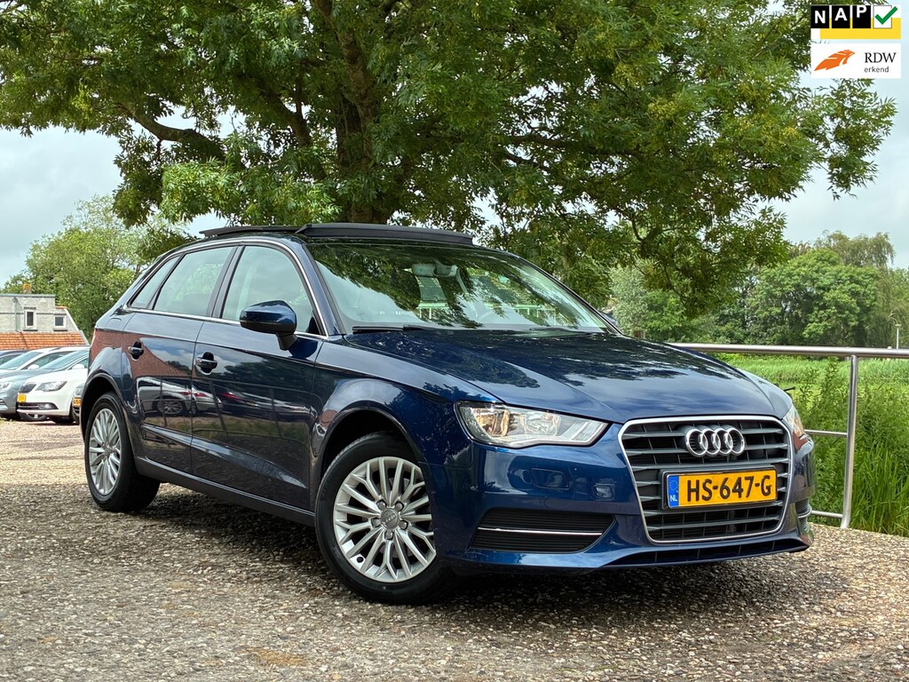 Audi A3 Sportback 1.4 TFSI CoD Ambiente Pro Line | Schuif/kantel dak + Automaat + Cruise + Airco nu € 14.975,-!!!