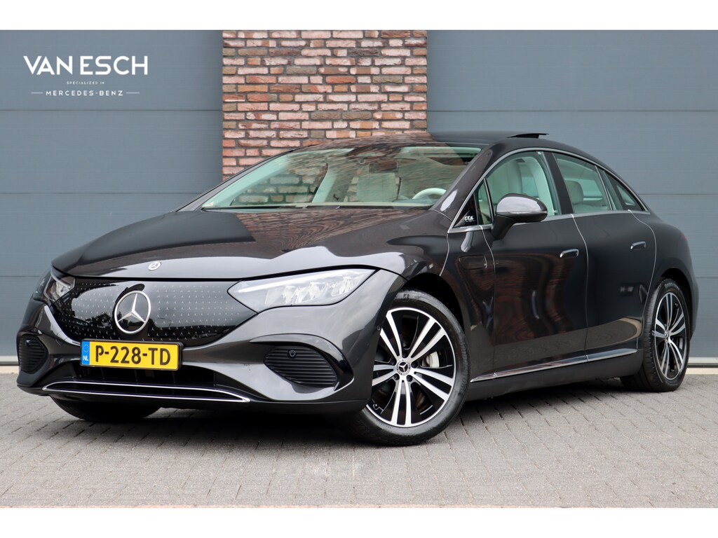 Mercedes-Benz EQE 350+ Launch Edition Luxury Line 91 kWh | Distronic | Panoramadak | Memory | Leder | Camera | HUD | Keyless Go | Verwarmd Stuurwiel | High Perf. LED |