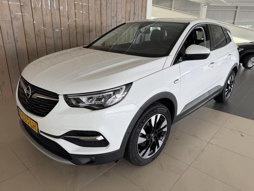 Opel Grandland X 1.2 Turbo Elegance