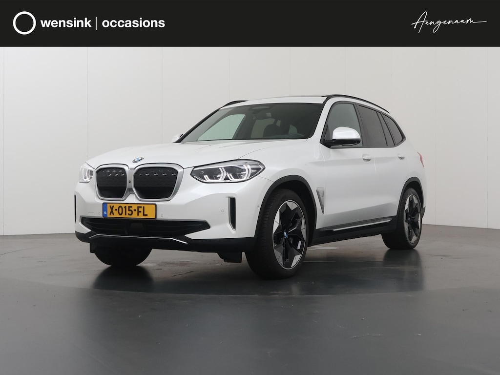 BMW iX3 Executive 80 kWh | SOH 94% | Panoramadak | Sportstoelen | Lederen Interieur | Ele. verstelbare stoelen + Geheugen | 360 Camera | DAB | Apple CarPlay/Android Auto | Stoelverwarming | Adaptieve Cruise Control | HUD | Ele. kofferdeksel |