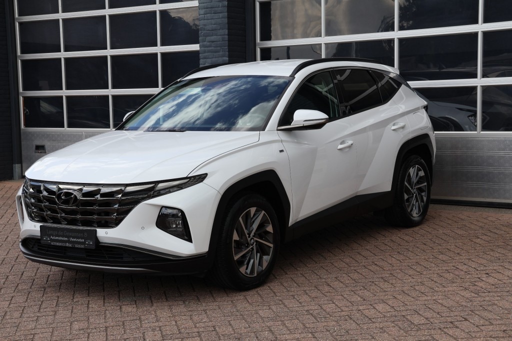 Hyundai Tucson 1.6 T-Gdi MHEV dynamic line, leder, 18 inch