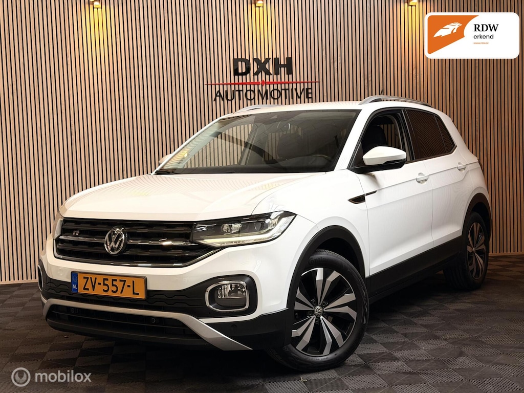 Volkswagen T-Cross 1.0 TSI DSG R-Line BEATS VIRTUAL CARPLAY