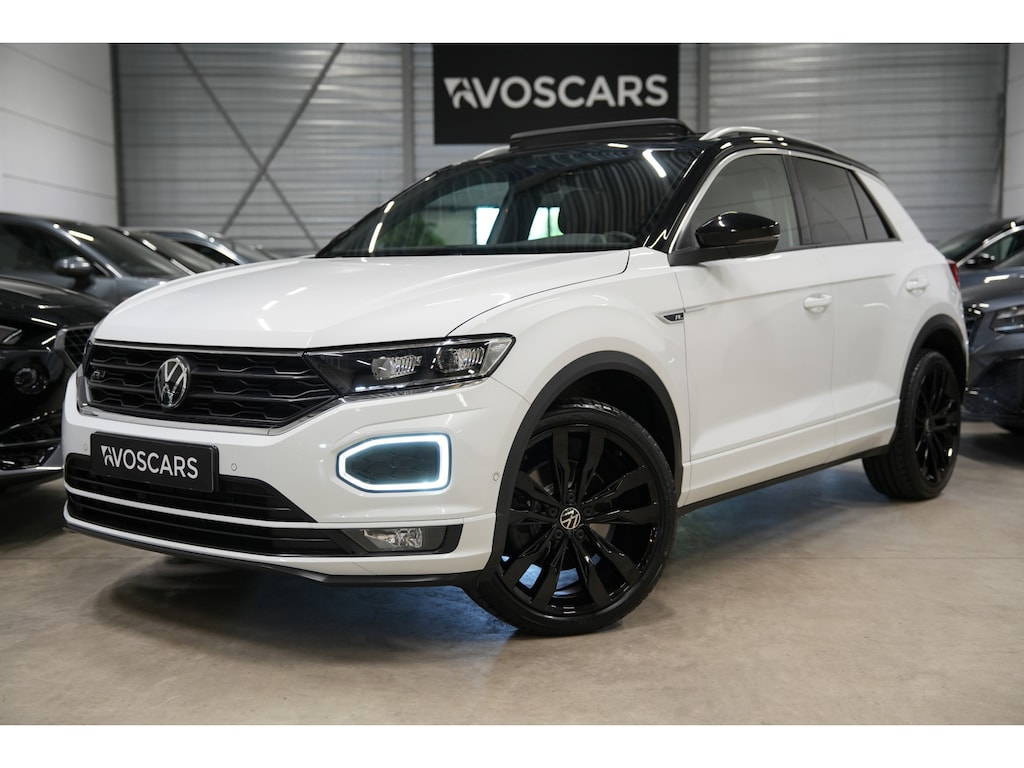 Volkswagen T-Roc 1.5 TSI 3x R-Line * Pano - Virtual - Beats - Keyless - Camera - ACC - Blind Spot - 19" - App - LED *