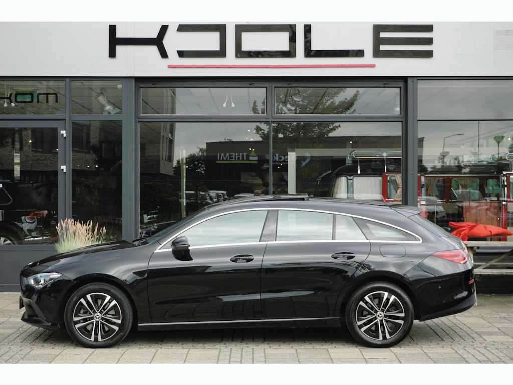 Mercedes-Benz CLA Shooting Brake 250 e Business Line | pano dak