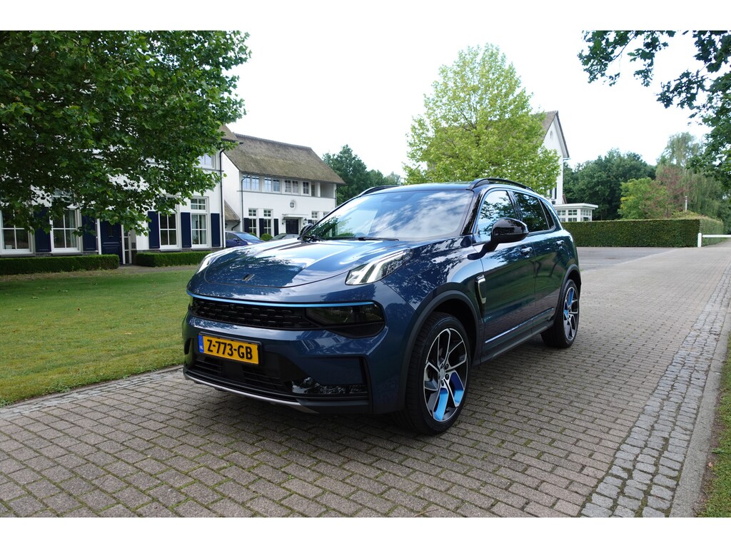 Lynk & Co 01 1.5 | 360° Camera | ACC | Stoelverwarming | Panorama dak |