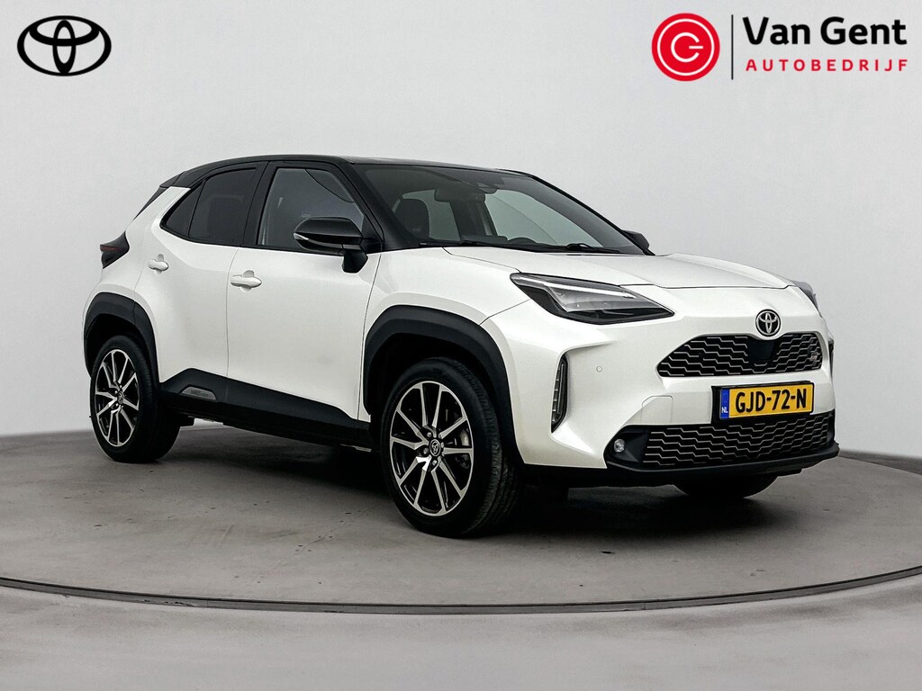 Toyota Yaris Cross 1.5 Hybrid GR Sport | Apple Carplay / Android Auto | Dodehoek detectie | Head-up display | Stoelverwarming | Leder/alcantara | Parkeersensoren voor/achter | Adaptive Cruise | Keyless | 18 inch
