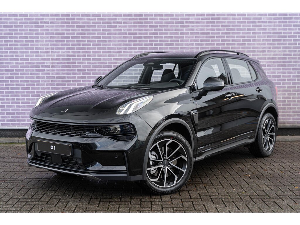 Lynk & Co 01 1.5 Core PHEV | Adaptieve Cruise Control | Keyless Entry | 1800 kg Trekvermogen | Stoelverwarming | Apple Carplay & Android Auto | 19 inch LM-Velgen | Achteruitrijcamera | Ledverlichting | 15,4 inch middendisplay | Premium audiosysteem |