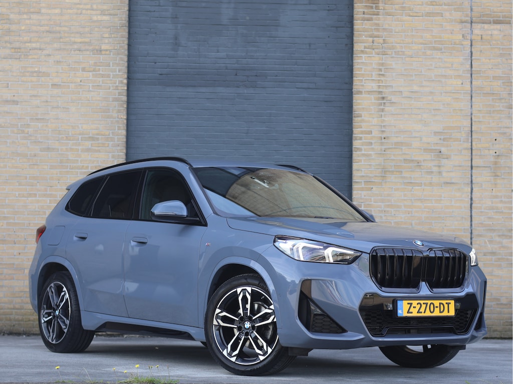 BMW X1 sDrive18i M Sport ACC | Cam | BTW | Leder/Alcantara | Widescreen | Haak