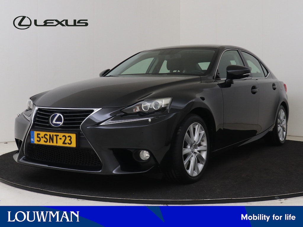 Lexus IS 300h Luxury Line | Dealer Onderhouden | Mark Levinson | Memory Seat | Stoelverwarming & Koeling | Blind Spot Monitor |