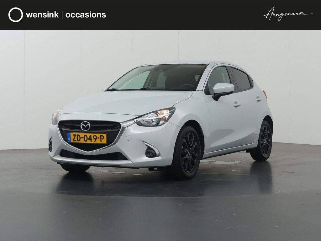 Mazda 2 1.5 Skyactiv-G Sport Selected | Navigatie | Cruise Control | Parkeercamera | Privacy Glas | DAB | Airco | LED |