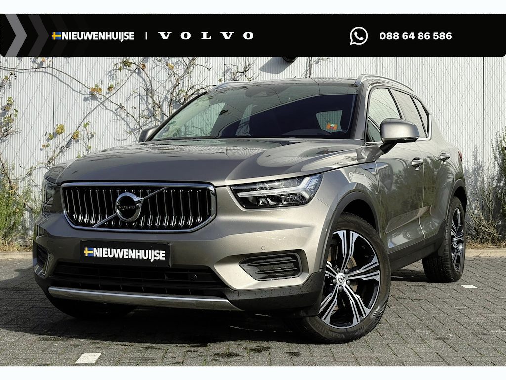 Volvo XC40 1.5 T5 Recharge Inscription | Plug-in Hybrid (PHEV) | Trekhaak | Panoramadak | Harman Kardon Audio | Achteruitrijcamera | Parkeersensoren | Elektrisch Verstelbare Voorstoelen | Keyless Entry | Elektrische Achterklep | Navigatie | Apple Carplay | Android Auto
