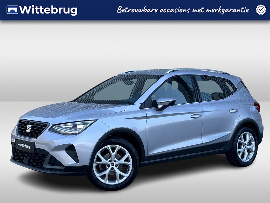 SEAT Arona 1.0 TSI FR / Full-LED / Stoelverwarming / Parkeersensoren Achter / Draadloze App-Connect / Navigatie **