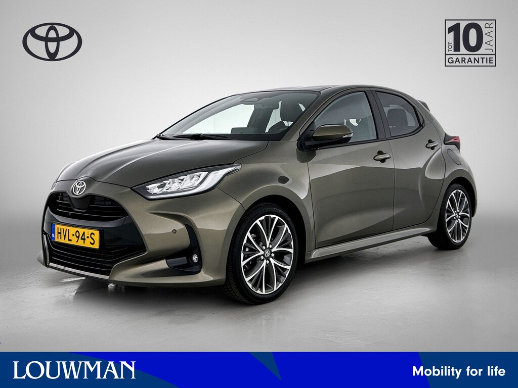 Toyota Yaris 1.5 Hybrid 130 Executive | Parkeersensoren V+A | Stuur-Stoelverwarming | ***