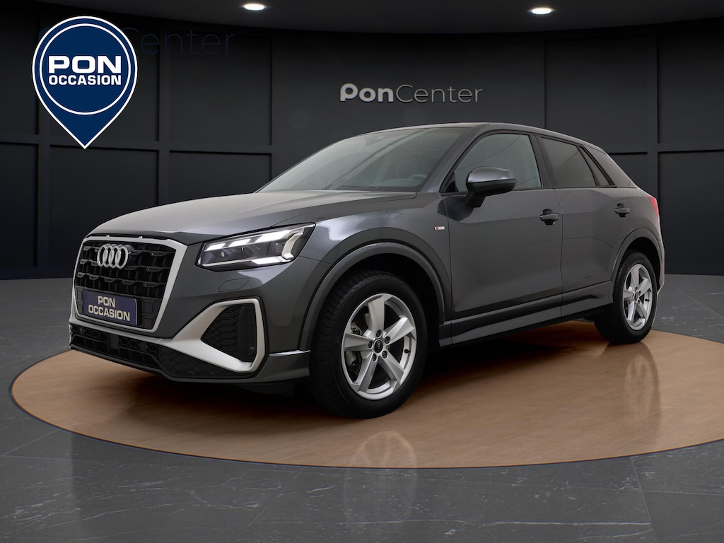 Audi Q2 35 TFSI S-line | Stoelverwarming | Matrix LED | Parkeerhulp | Carplay | Sportstoelen | Getint Glas | 17'' |